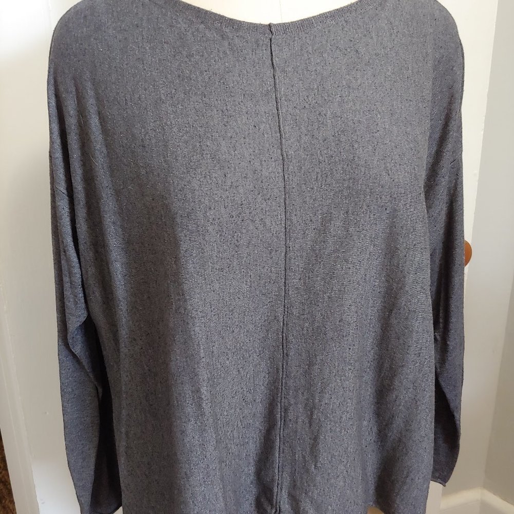 Eileen Fisher Lg grey knit pullover